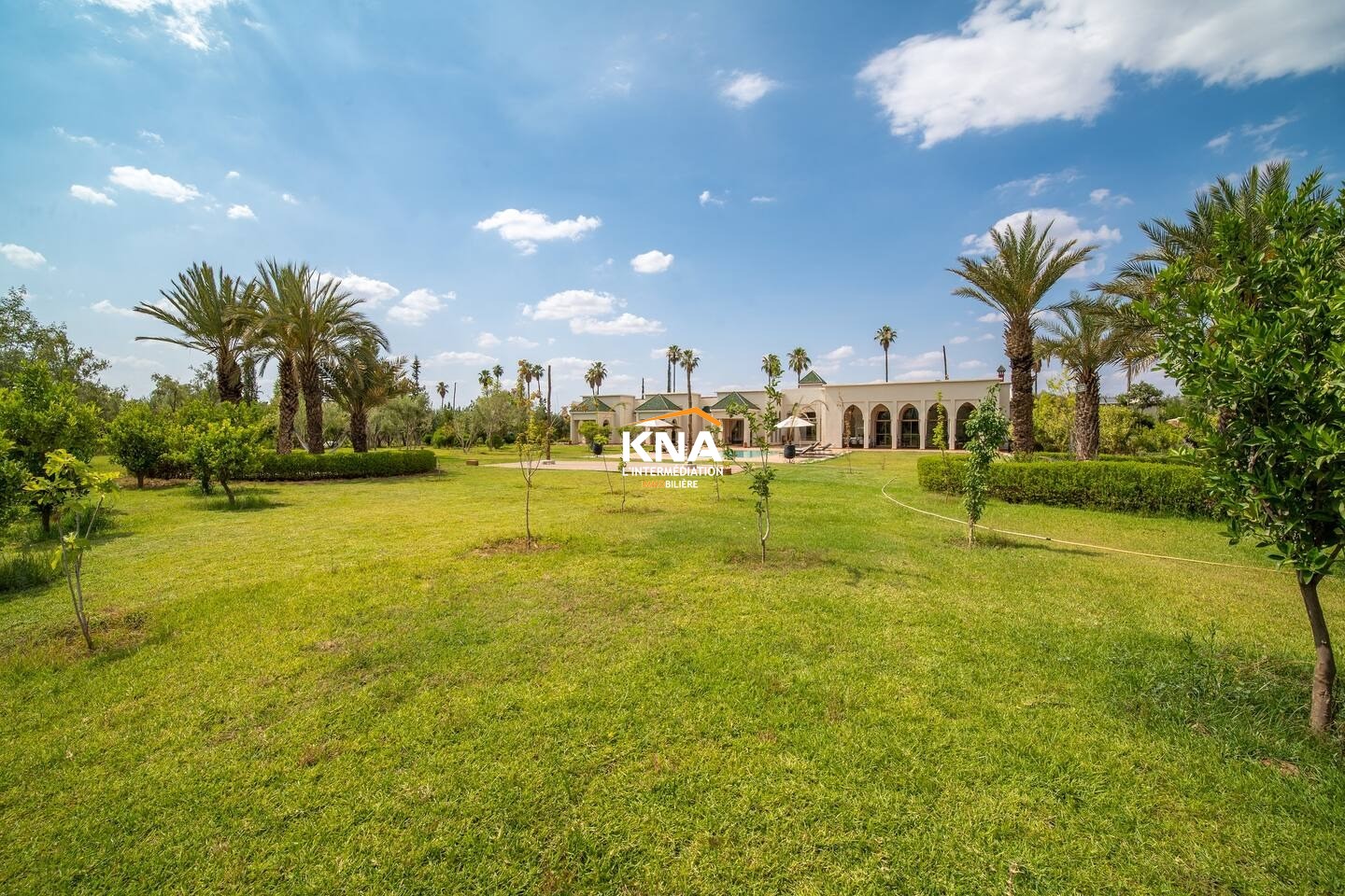 Sale Villa in Ouarzazate road Marrakech